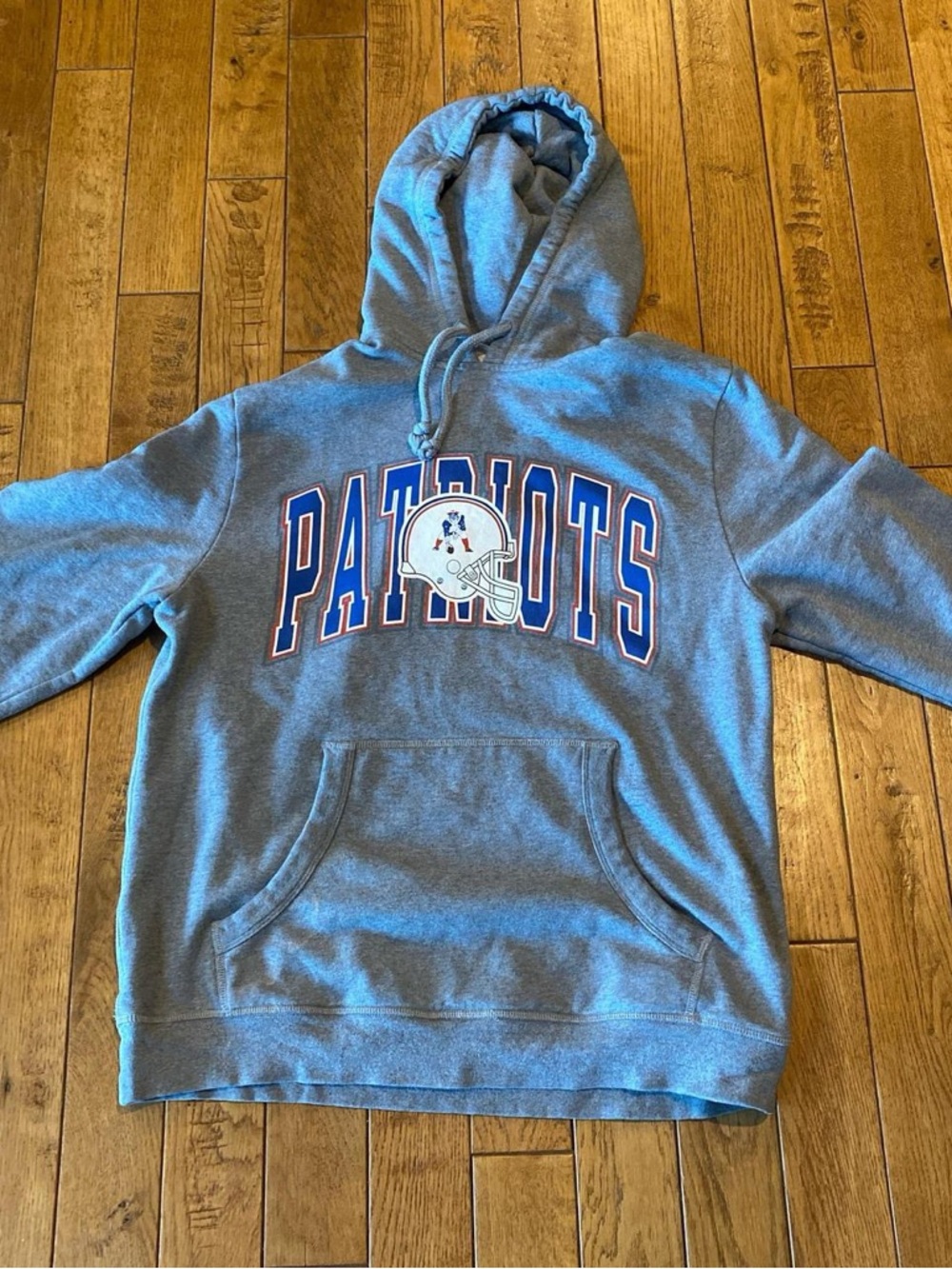 New England Patriots Helmet Retro Mitchell & Ness Hoodie, L - Picture 2 of 8